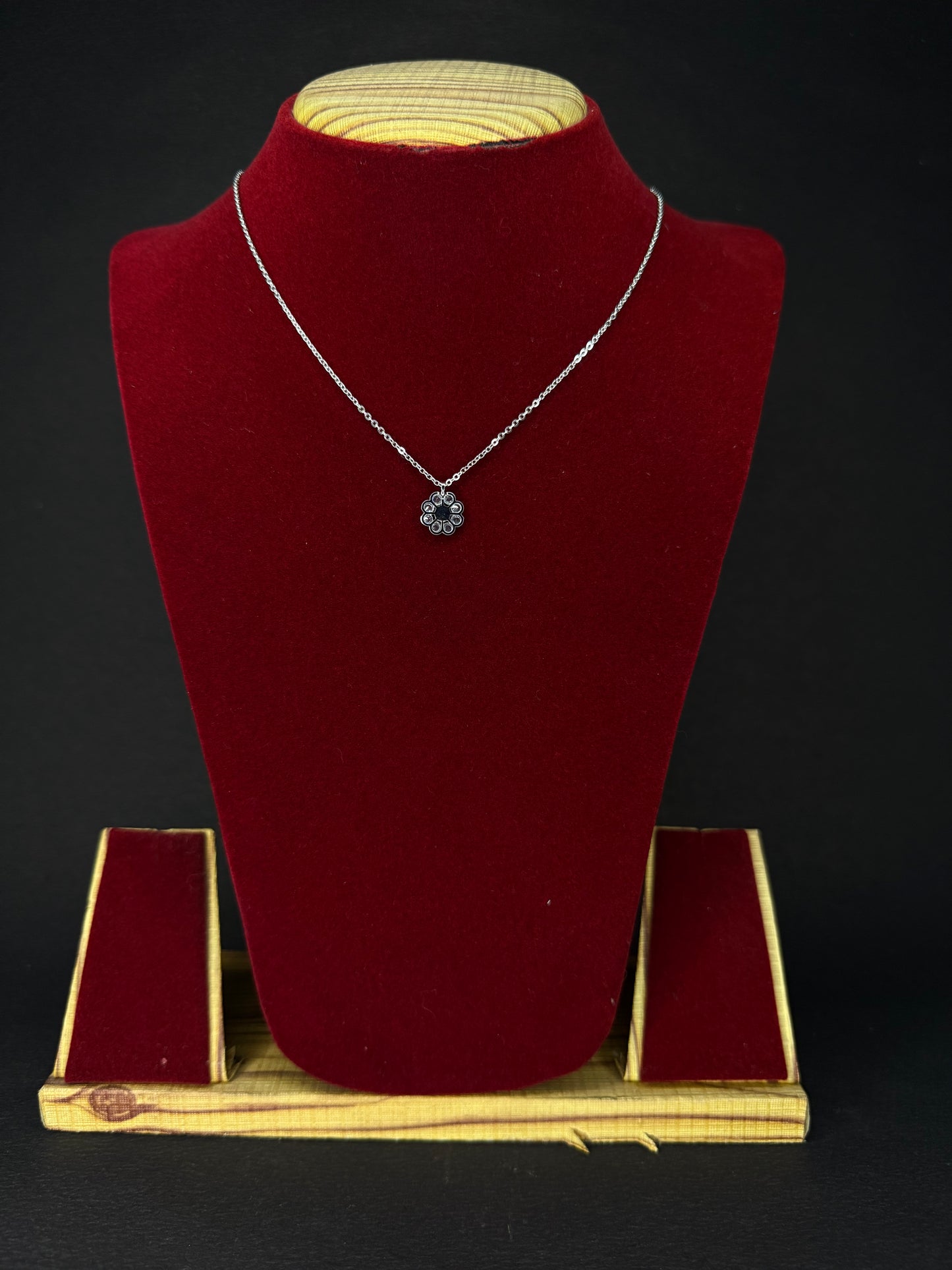 Flower Pendant with Chain KM0016