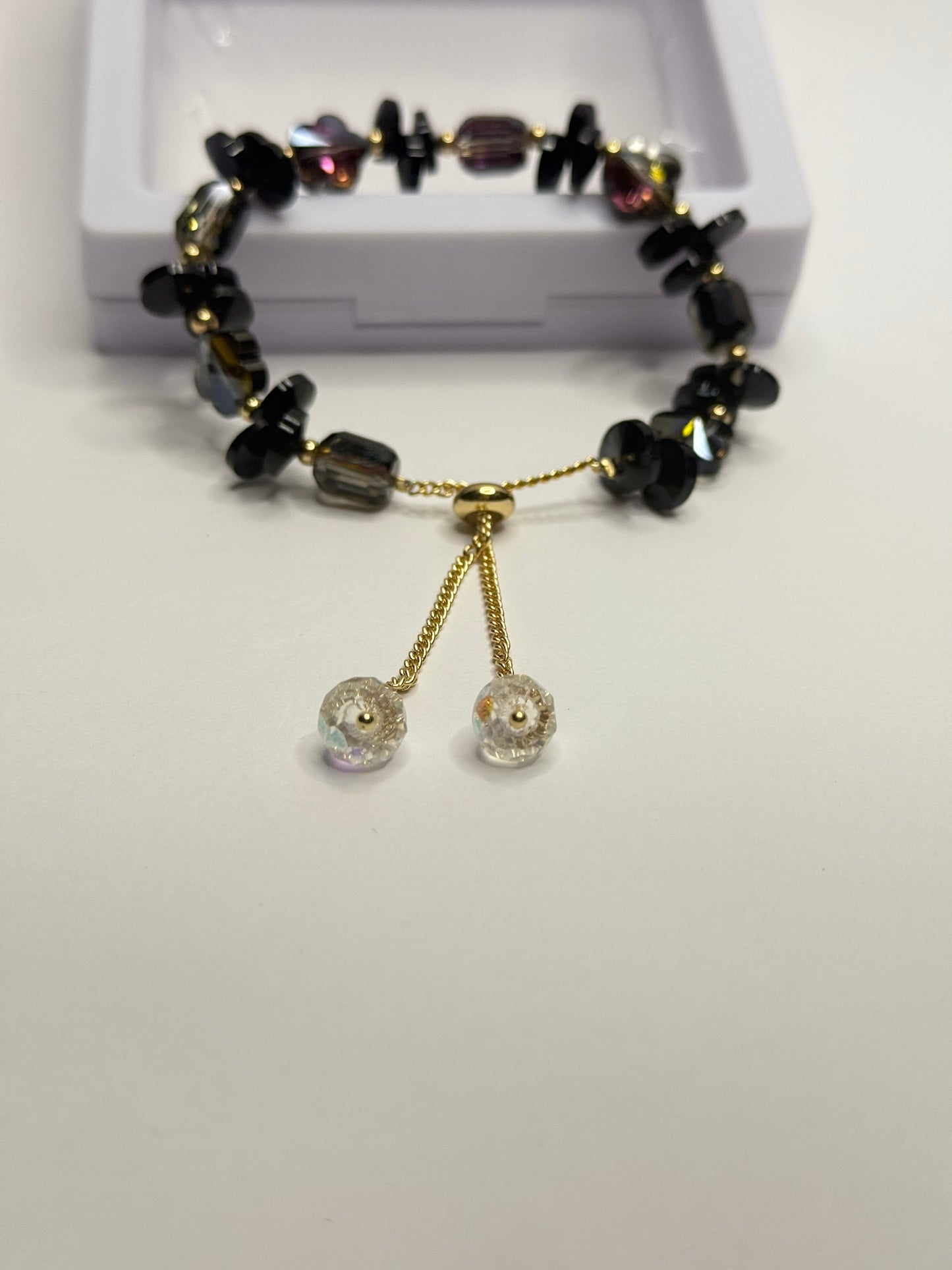 Adjustable Crystal Bracelet BR0004