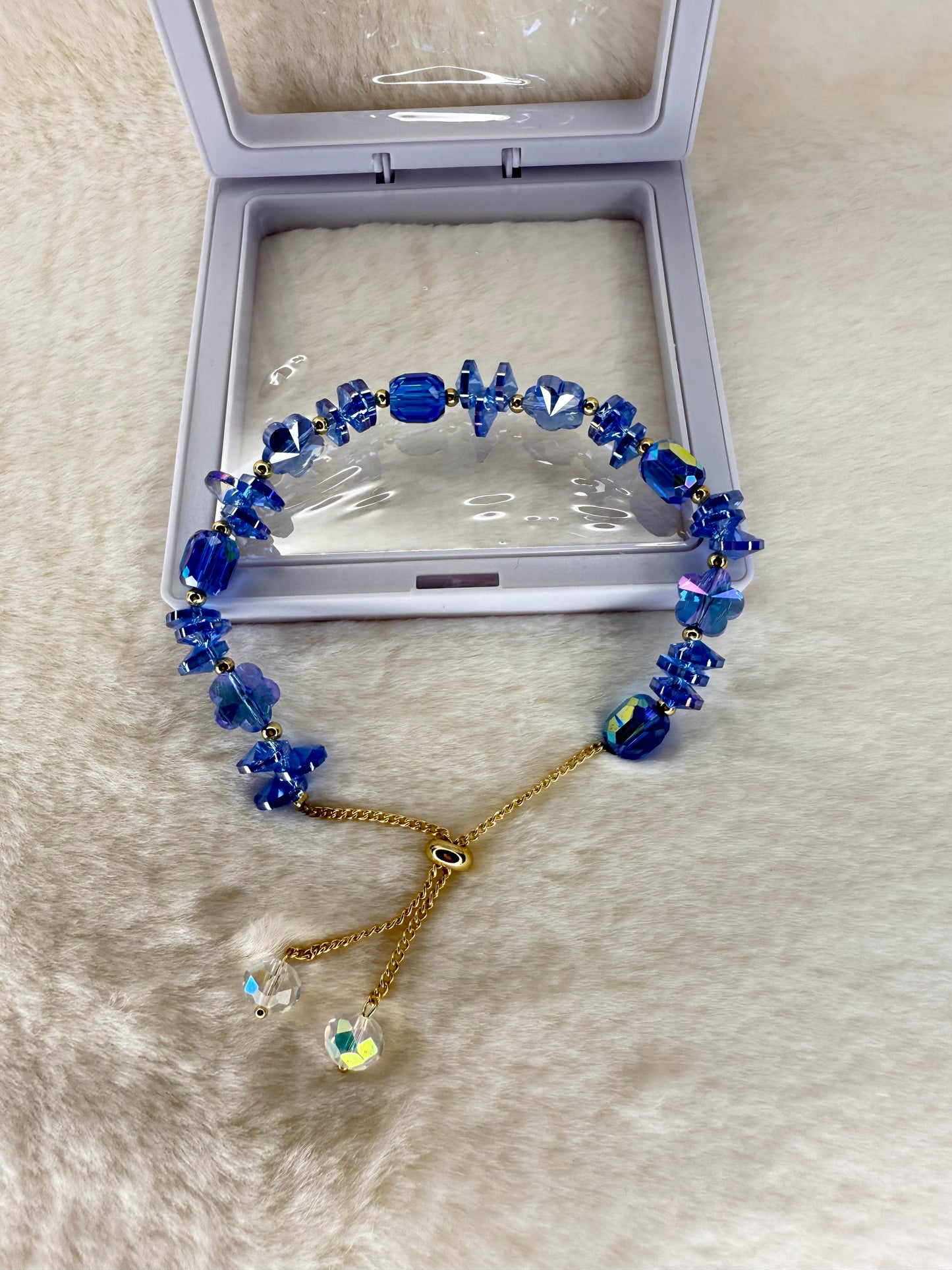 Adjustable Crystal Bracelet BR0003