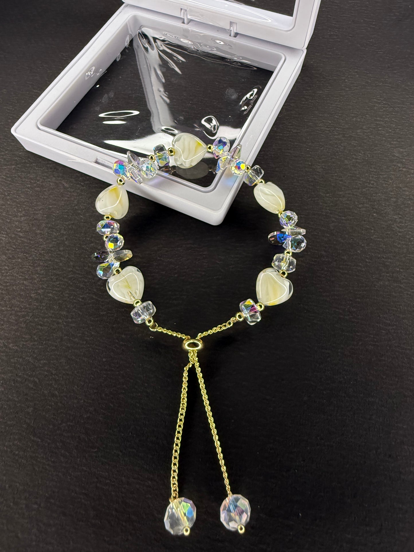 Adjustable Crystal Bracelet BR0013