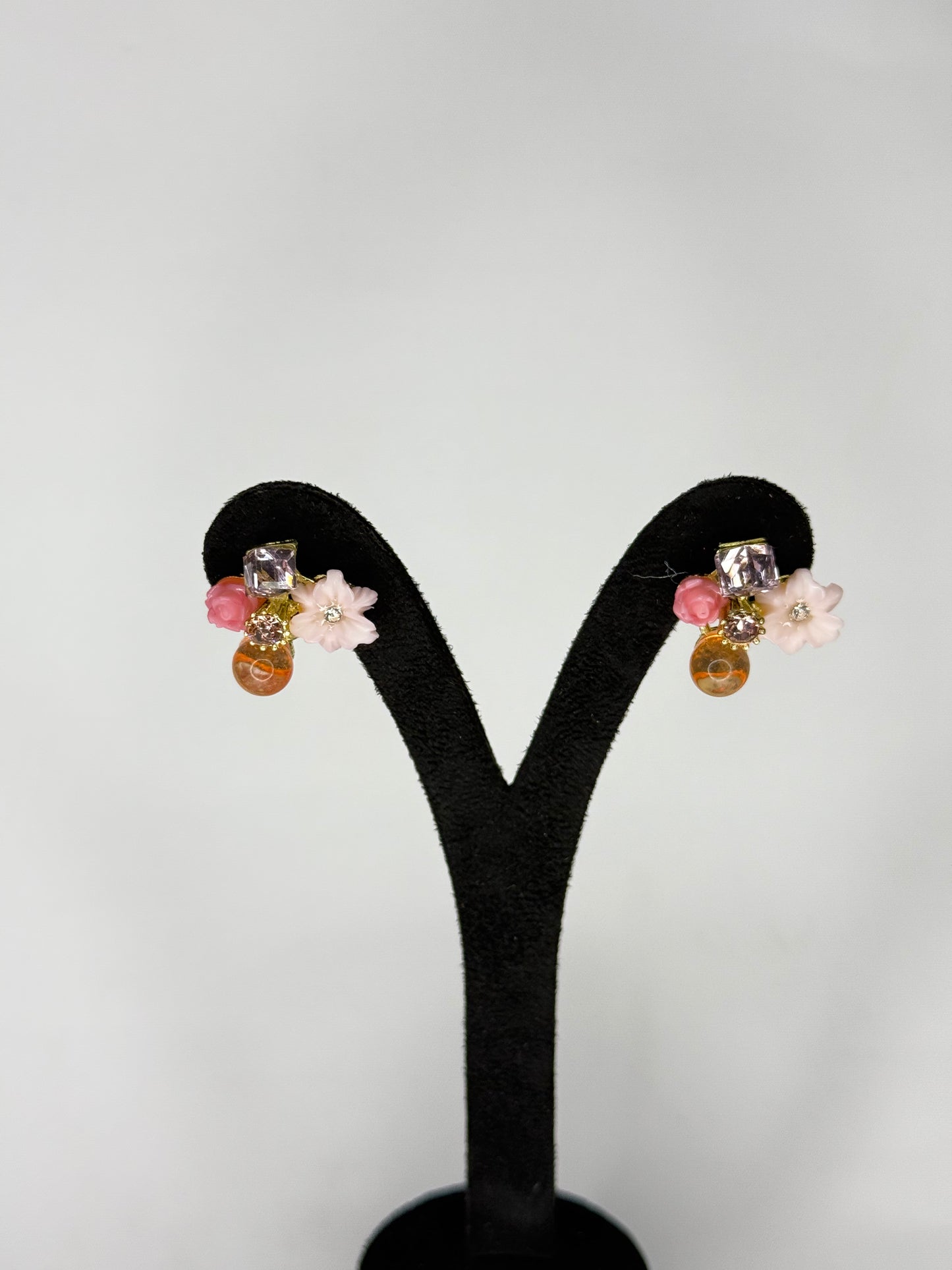 Blush Bloom Charm Earring (pink) KB0021