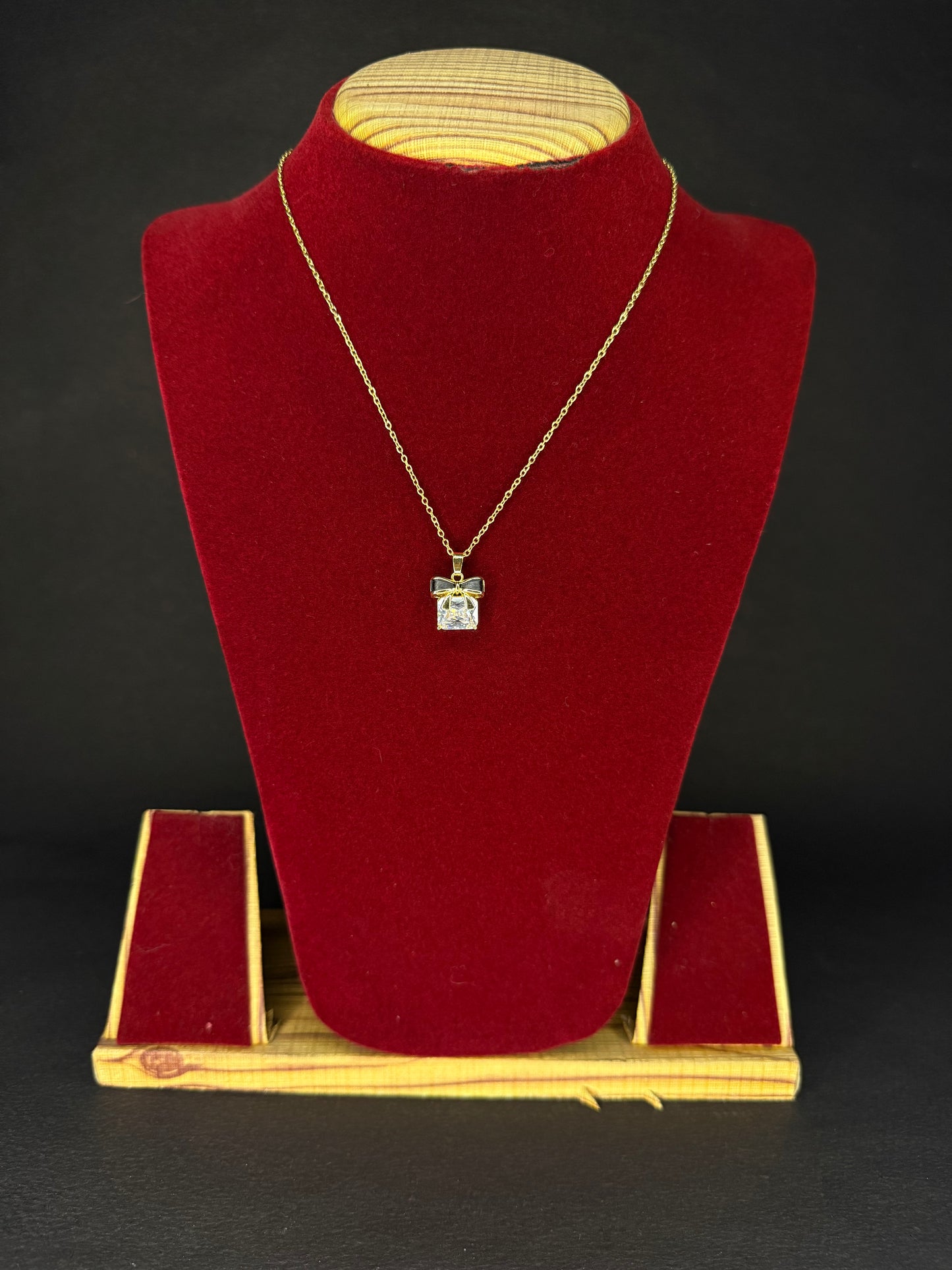 Crystal Bow Chain Pendant KM0010