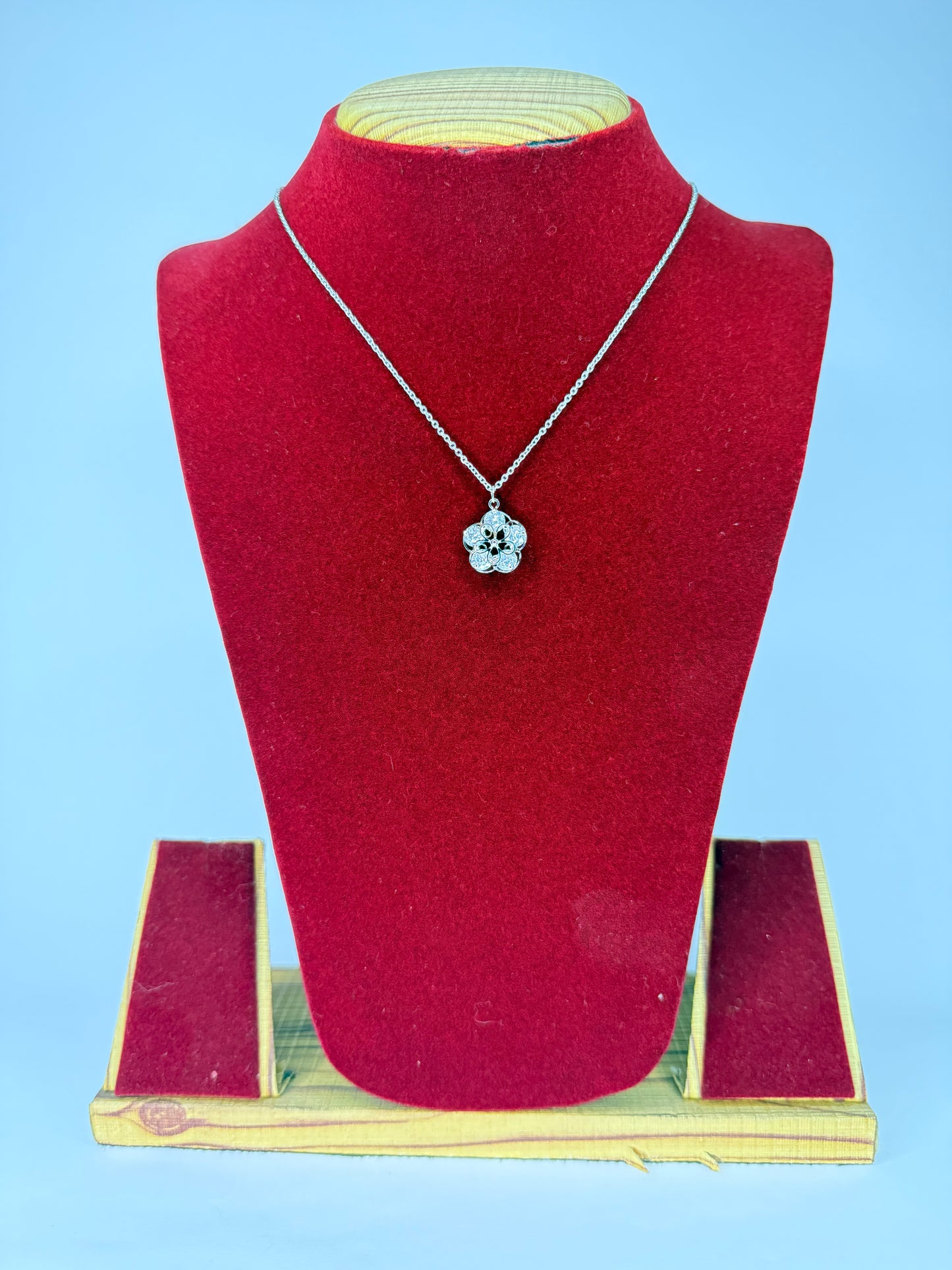 Flower Zirconia diamond pendant with chain KM0021