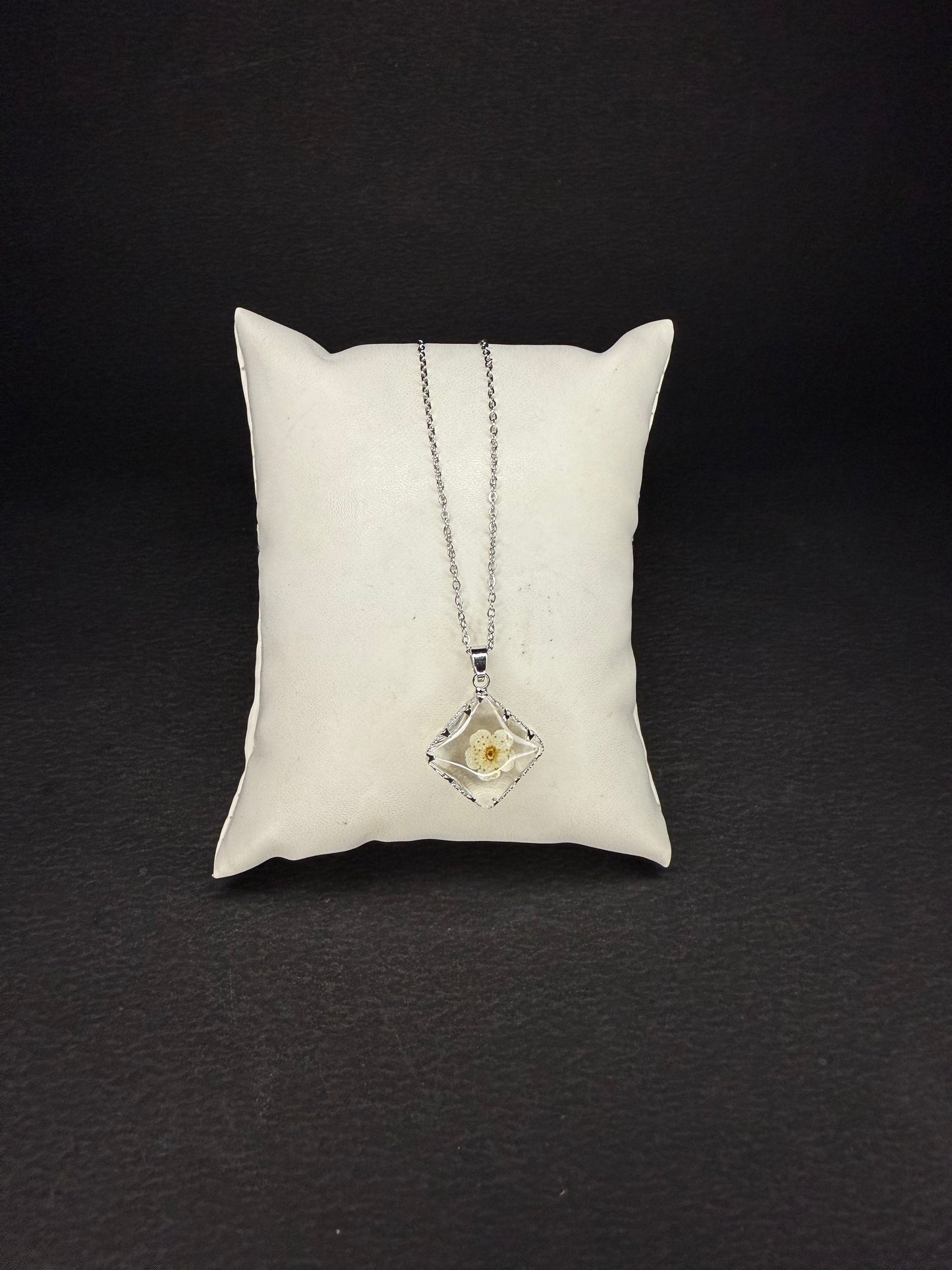 Resin Dried White Flower Pendant with Chain KM0009