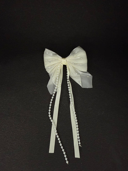 Pearl Embellished Bow (creamy white color)