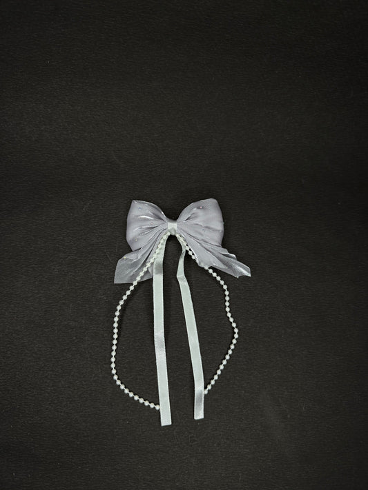 Pearl Embellished Bow (white color)