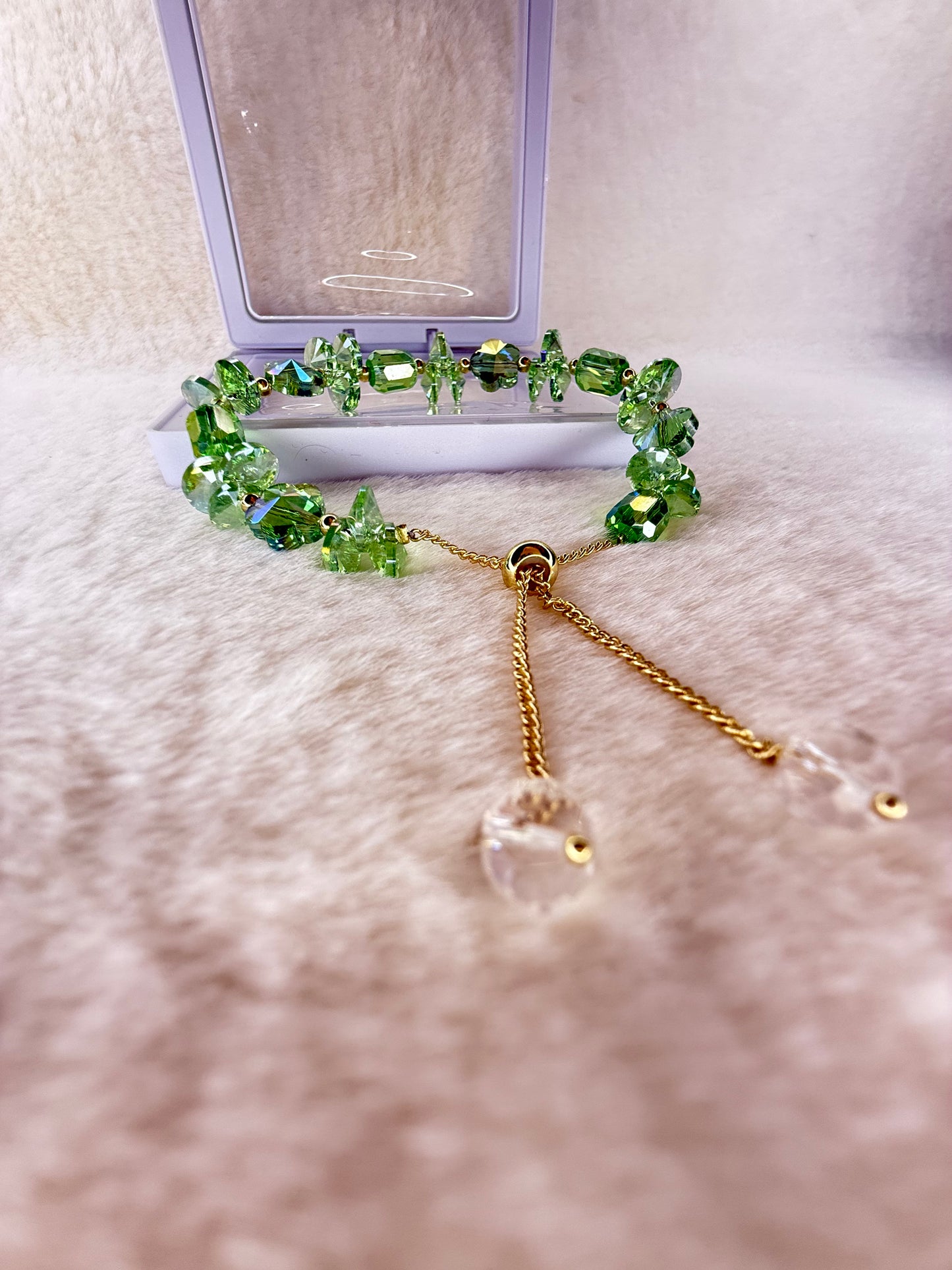 Adjustable Crystal Bracelet BR0005