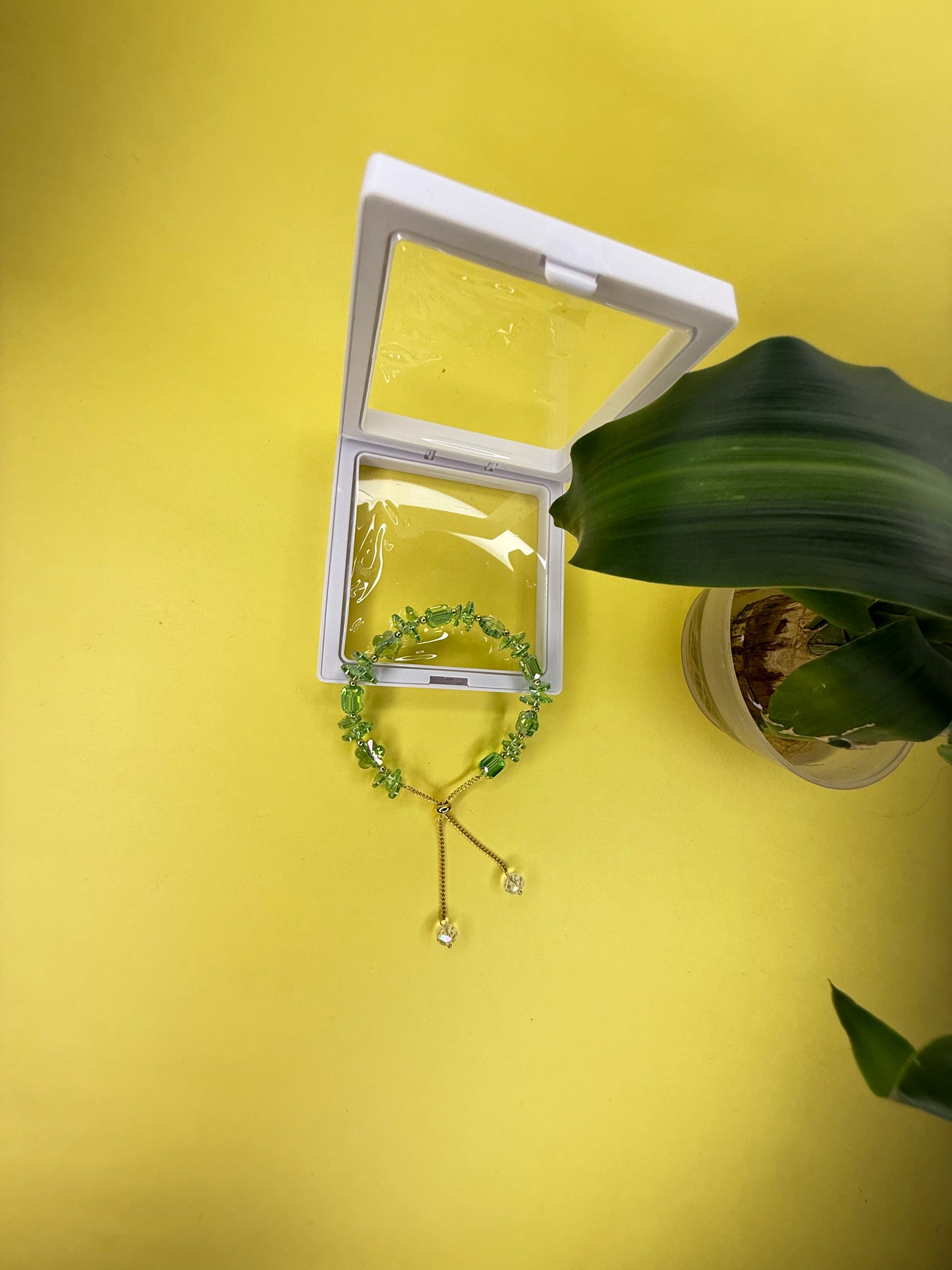 Adjustable Crystal Bracelet BR0005