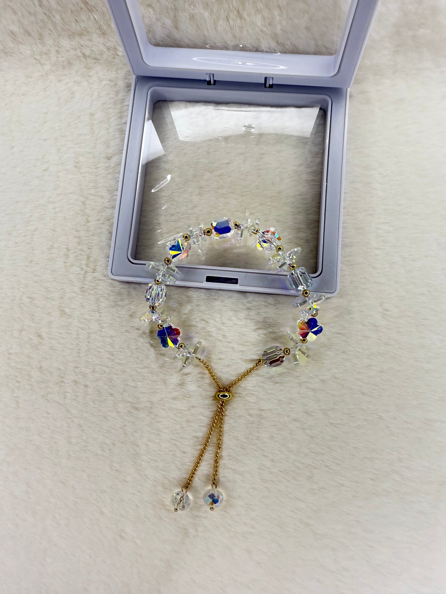 Adjustable Crystal Bracelet BR0008