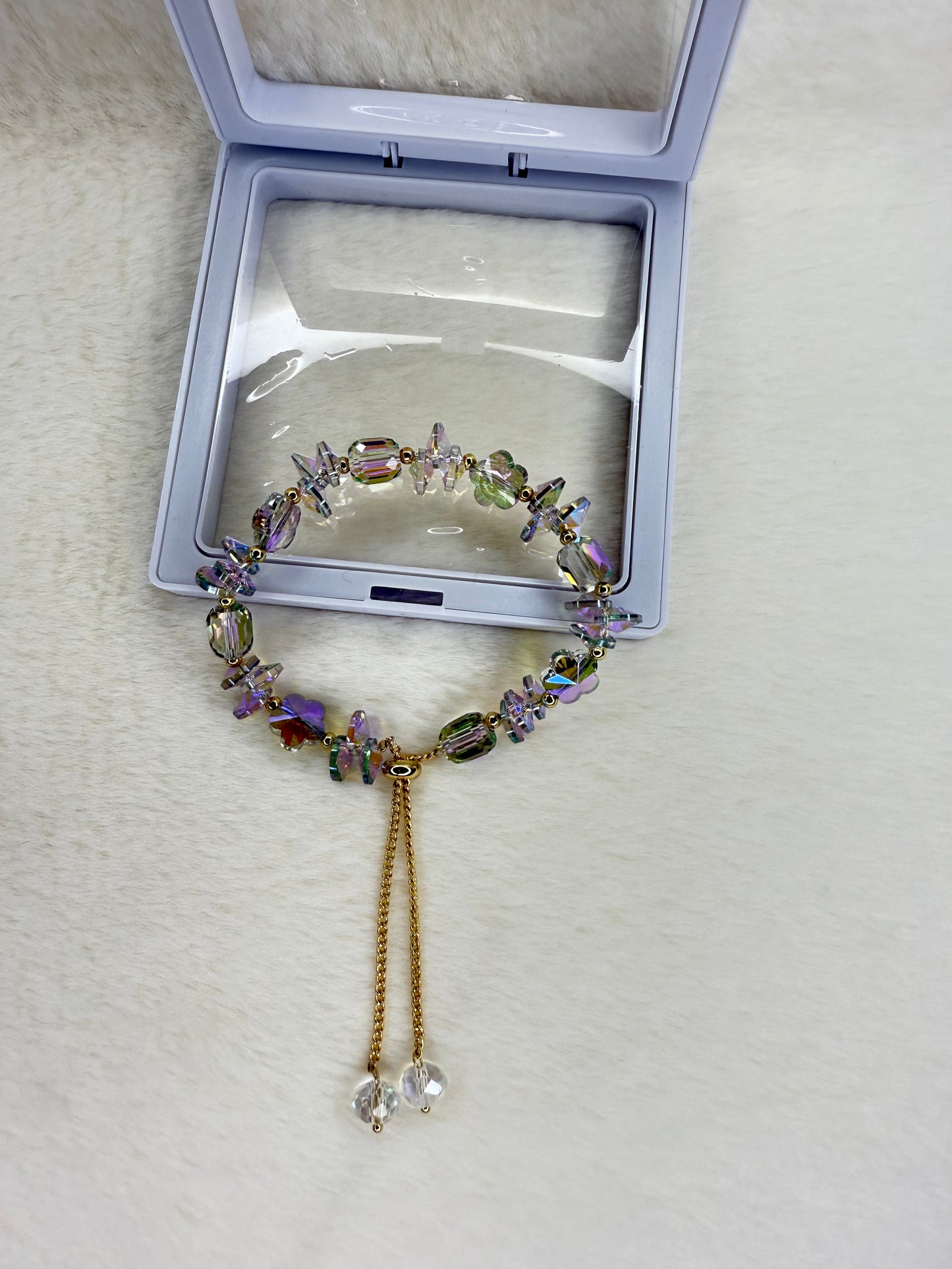 Adjustable Crystal Bracelet BR0009