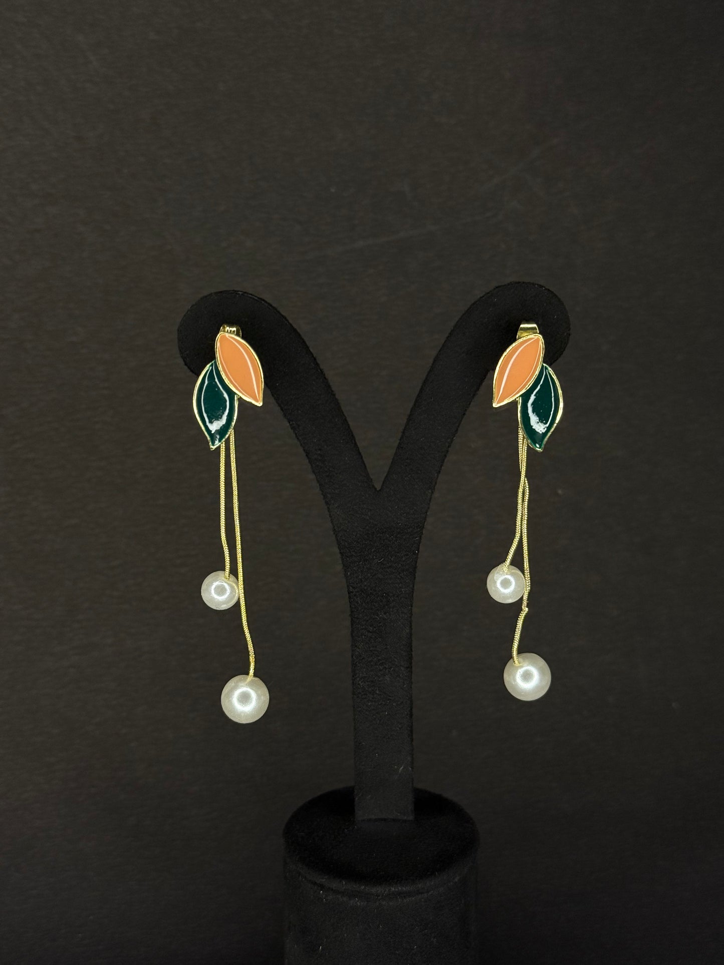 Korean Beautiful Green+Beige Leaf Earring KB0006