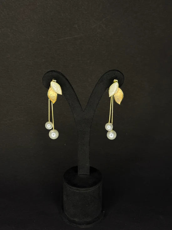 Korean Beautiful Golden+White Leaf Earring KB0032