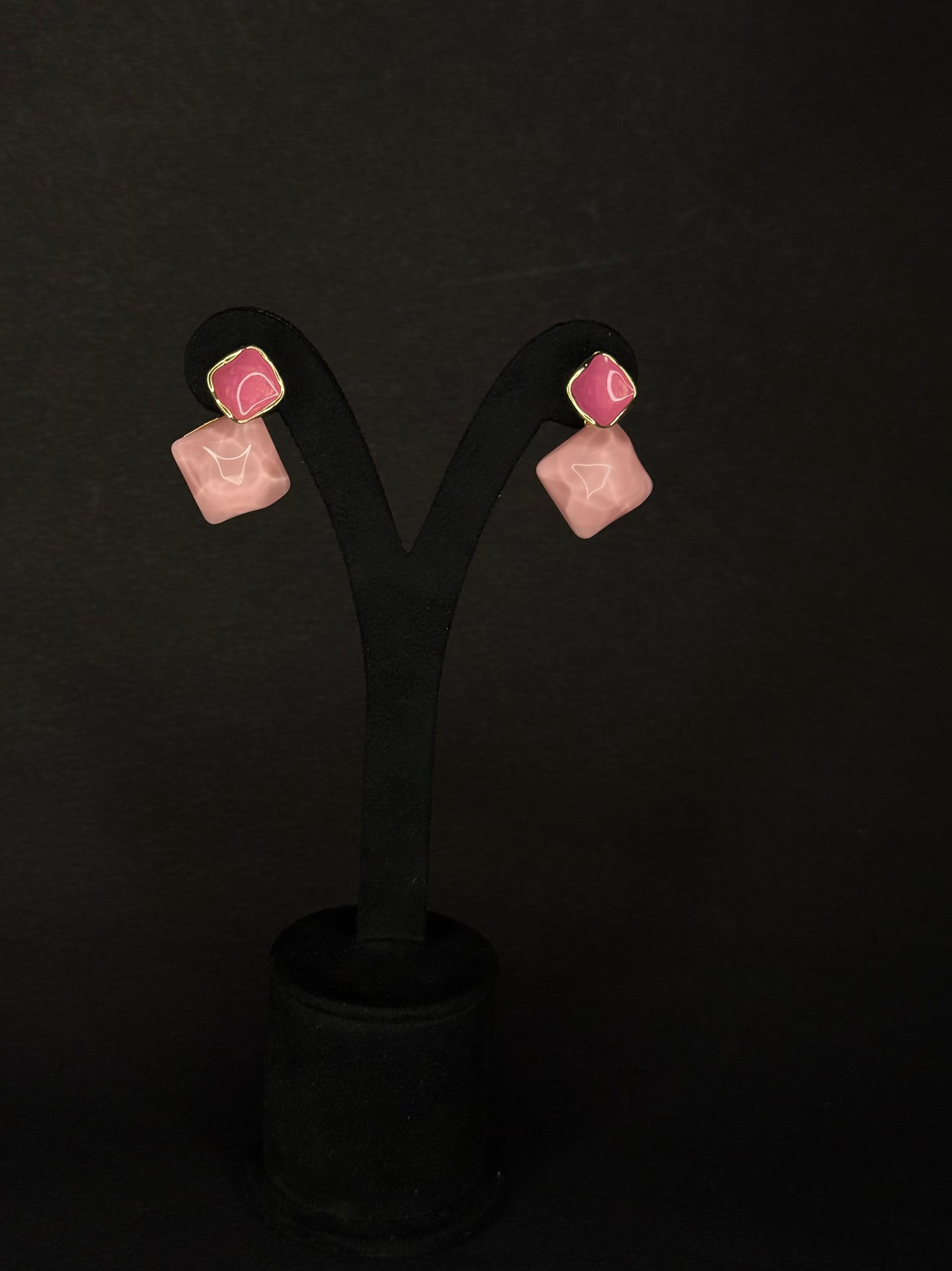 Rhombus Shaped Pink Crystal Earring KB0001