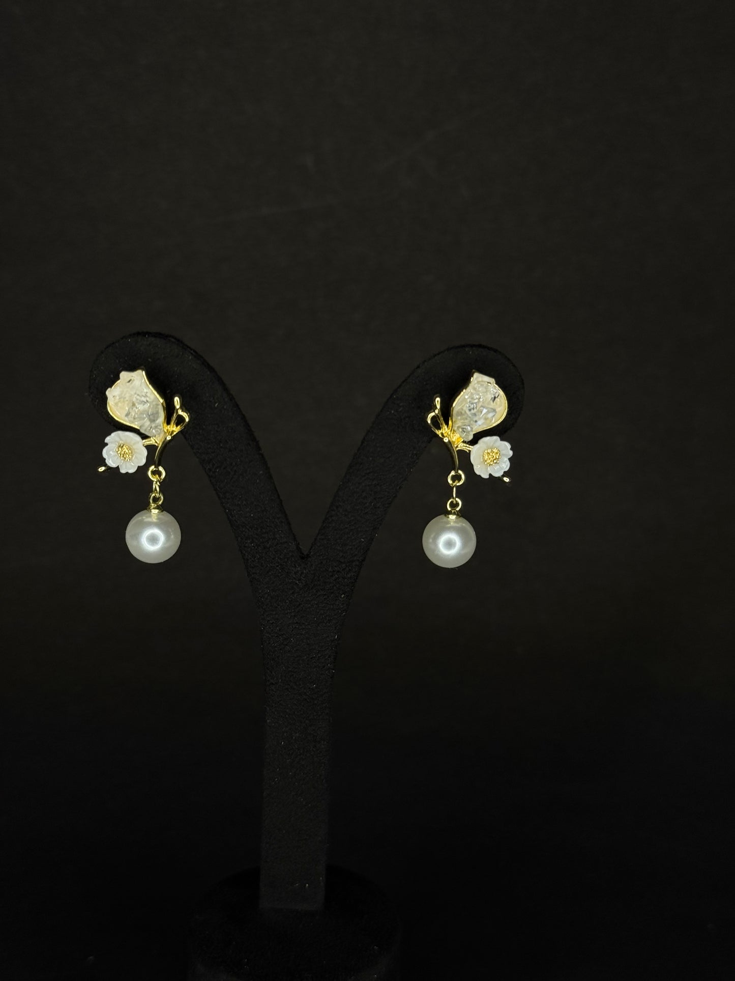 Pearl Blossom Drop Earring (purple) KB0012