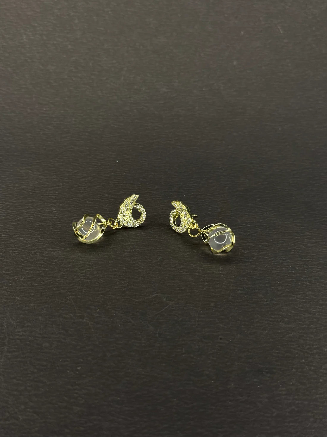 Moon Pearl Cage Earring KB0018