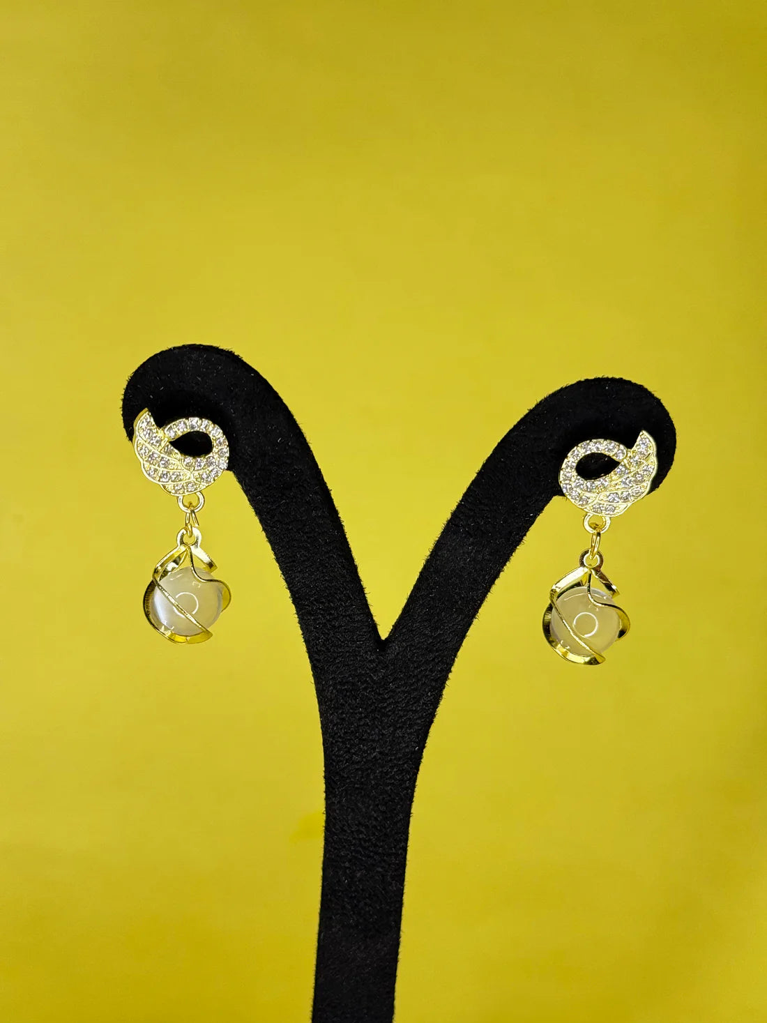 Moon Pearl Cage Earring KB0018