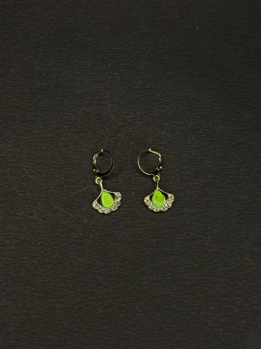 Shimmer Petal Earring KB0016