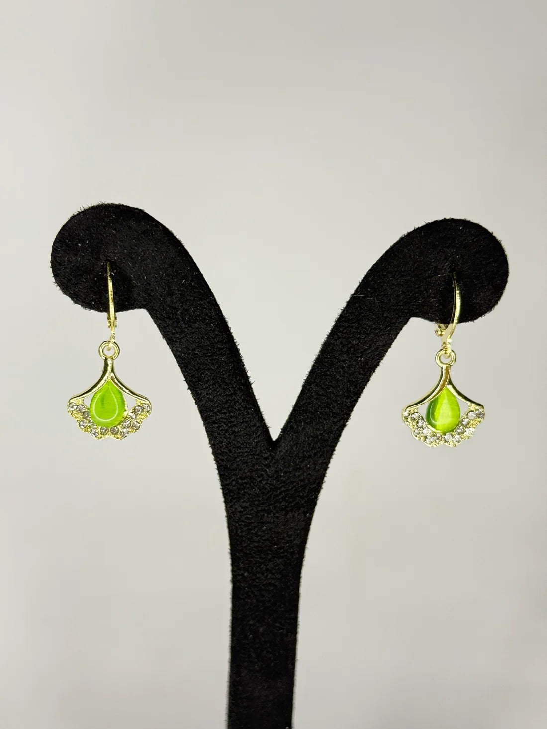 Shimmer Petal Earring KB0016