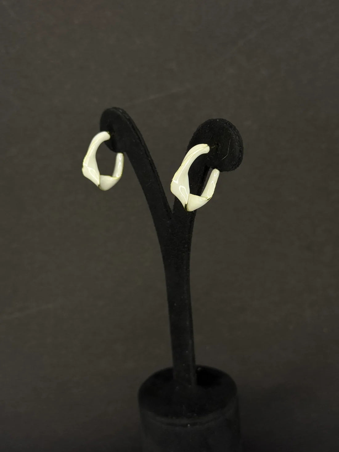 Moonwave Hoops Earring KB0017