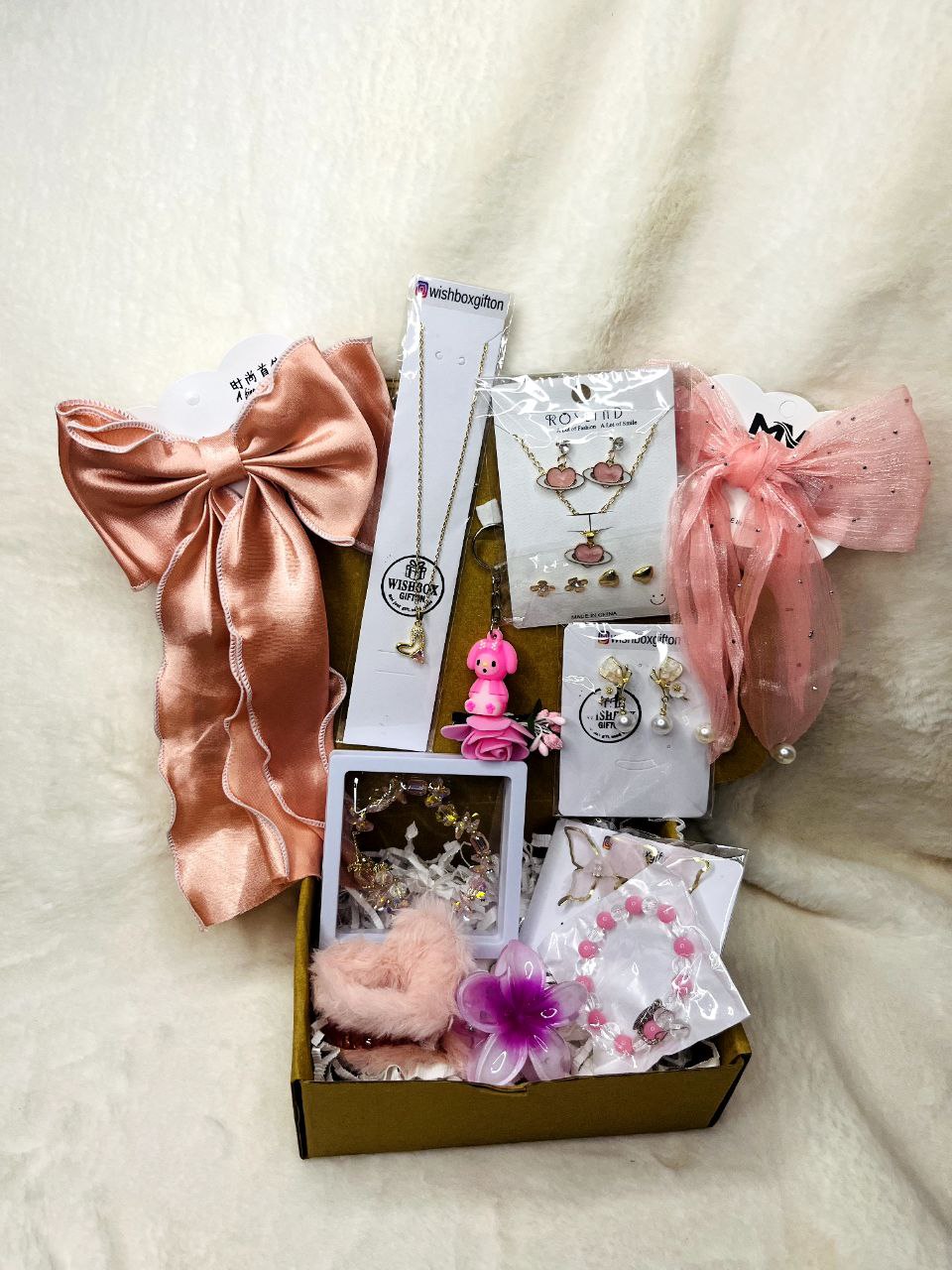 Special Hamper for Special Person HR0006